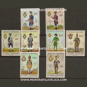 1965 - Uniformes do...